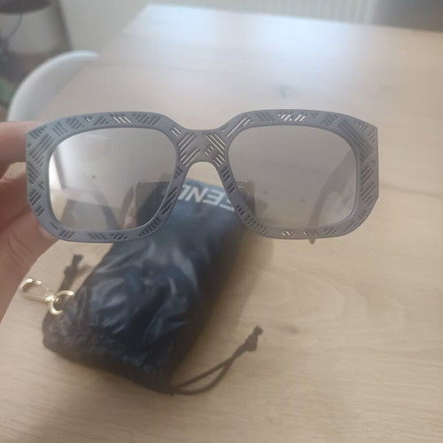 Fendi sunglasses new, gray