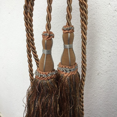 Curtain tassel vintage like new, set of 2, light blue and orange