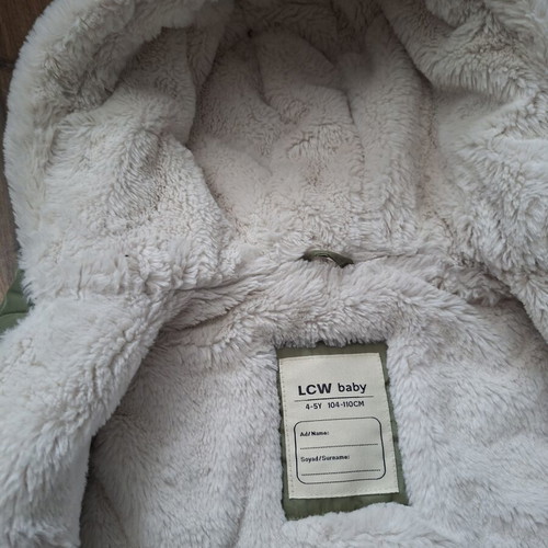 Lc Waikiki girls' winter jacket green like new, sizes 104-110 cm