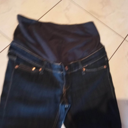 H&M skinny jeans with extra fabric for belly coverage like new, blue