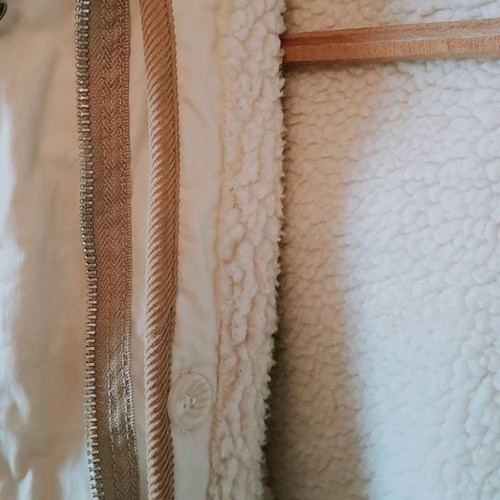 Bershka jacket used, beige long with removable lining and fur hood