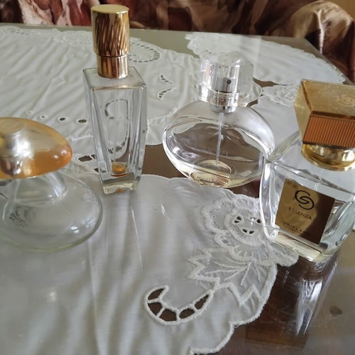 Oriflame perfume bottles used, set of 4 for collectors