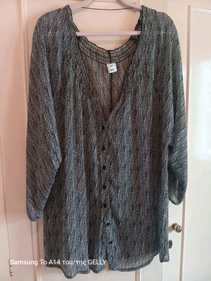 Summer shirt blouse like new, black and white