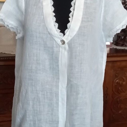 Linen blouse with lace, like new, beige, size M