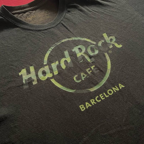 Hard Rock Cafe Barcelona T-shirt, size L, black and green