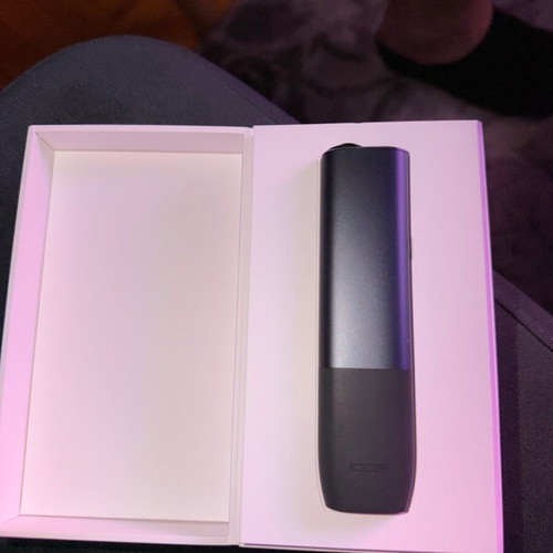 IQOS ILUMA like new with minor scratches