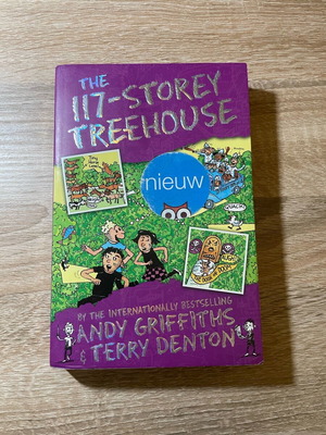 The 117 Storey Treehouse book like new, English