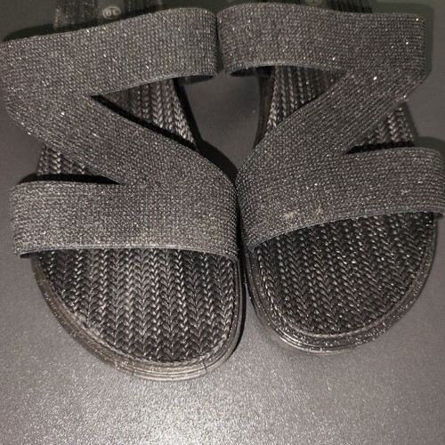 Black glitter sandals size 39 like new, rubber flexible