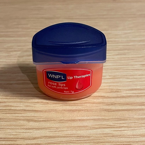 Lip balm set new with 8 different fruit flavors