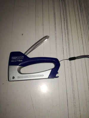 Office stapler like new
