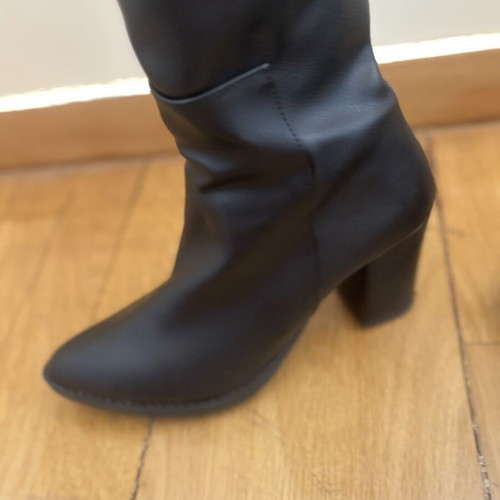 Boots size 40, 7 cm heel, black