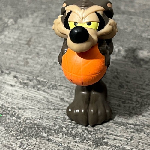 Coyote figure used without box