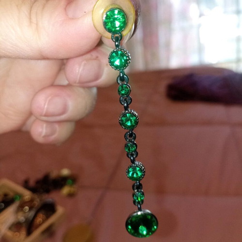 Earrings with green beads like new, lightweight