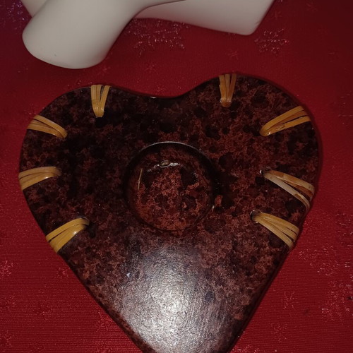 Heart-shaped tealight candle holder vintage, like new