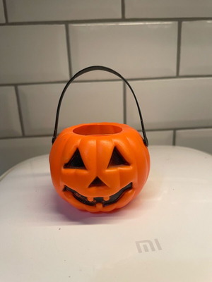 Halloween pumpkin lantern used, plastic mini tealight holder