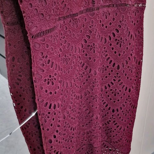 Missguided midi dress burgundy broderie anglaise like new