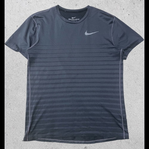 Nike Zonal Cooling Running T-Shirt Medium Grey like new