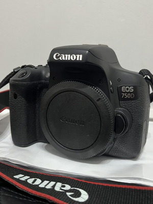 Canon EOS 750D camera like new