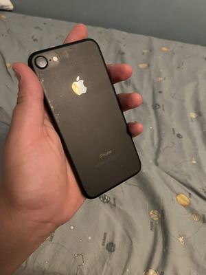 iPhone 7 for parts or repair, unknown functionality