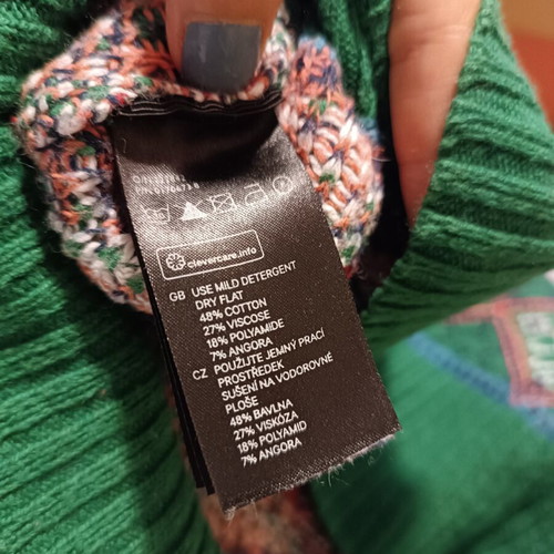 United Colors of Benetton ethnic green sweater like new, small size