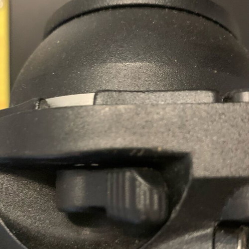 Tripod head used