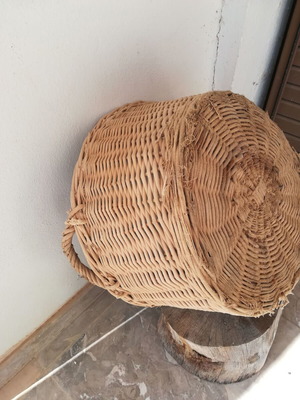 Decorative wicker basket for agricultural activities used, 1970s