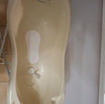 Maltex baby bath tub like new with drainage and accessories
