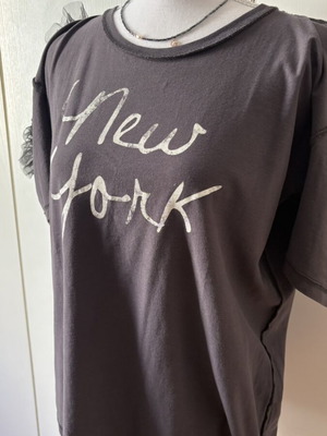 T-shirt New York βαμβακερό με πρωτότυπα μανίκια, σαν καινούργιο