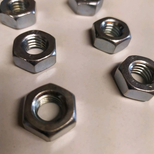 Nuts new, pack of 6 pieces