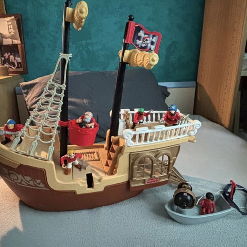 Μεγάλο πειρατικό καράβι Fisher-Price μεταχειρισμένο με φιγούρες και αξεσουάρ