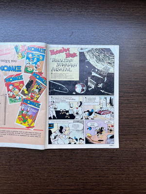 Comics 28 Journey to the Lunar Base One used without cover