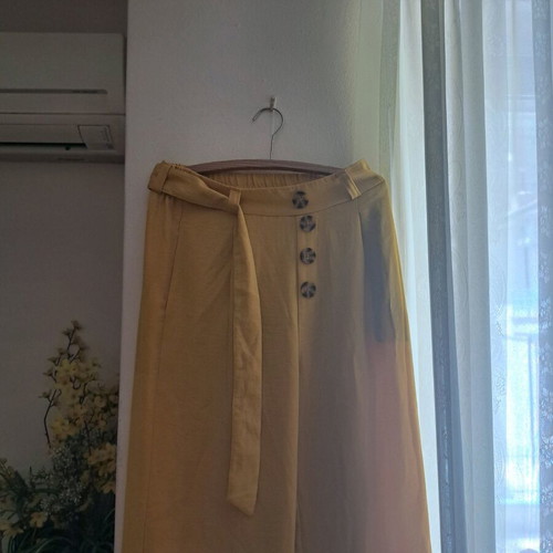 Wide yellow pants like new, size S