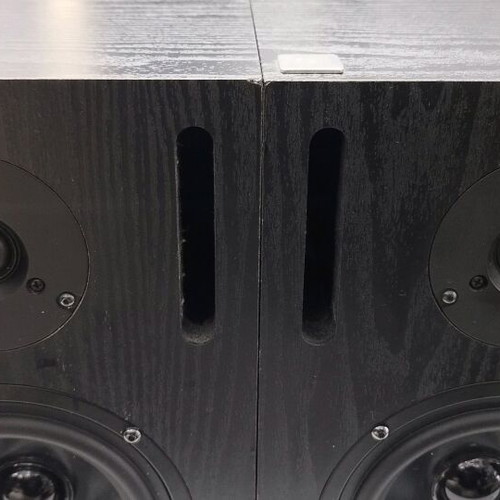 TASCAM VL X5 studio monitor used in very good condition