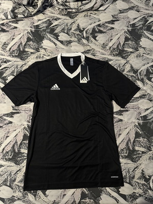 Adidas Aeroready T-shirt new, medium, black, 2 pieces available