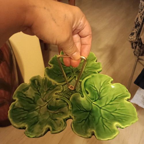 Vintage glass fondant dish with three leaves, like new, green