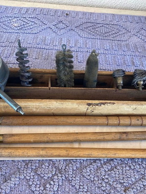 Gun cleaning set used with military oil can