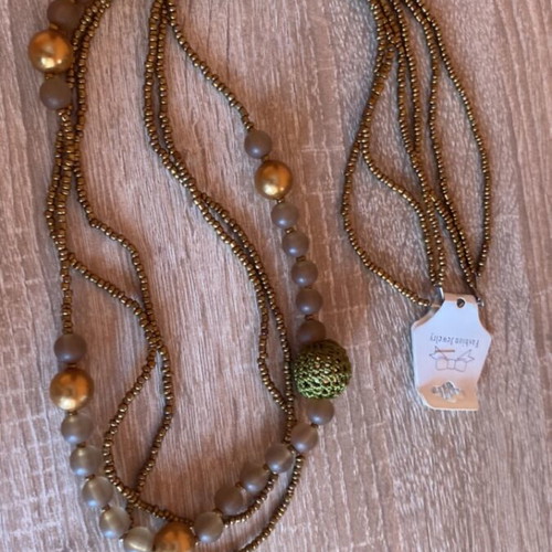Necklace in brown shades new