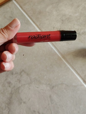 Radiant lipstick unused