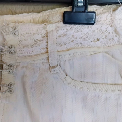 Cotton shorts with silk ecru like new, size small