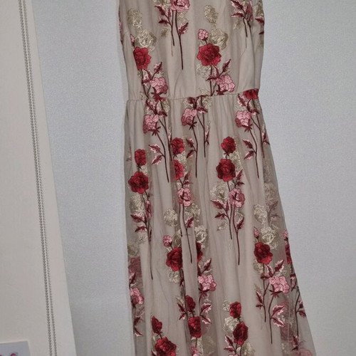 Floral dress Shine 2gether like new, adjustable medium to large