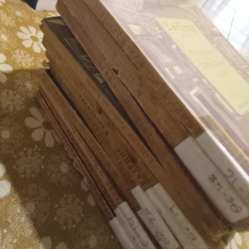 Shakespeare 11-Book Vintage Collection by Ikaros used