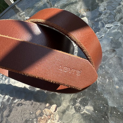 Levi's leather belt, brown, size 95