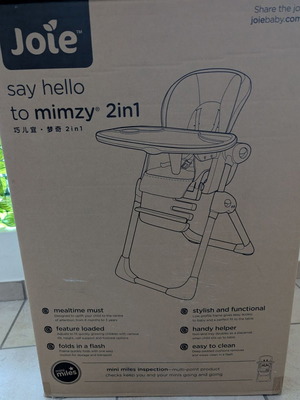 Joie Mimzy 2 in 1 Folding Highchair with Plastic Frame and Fabric Seat used