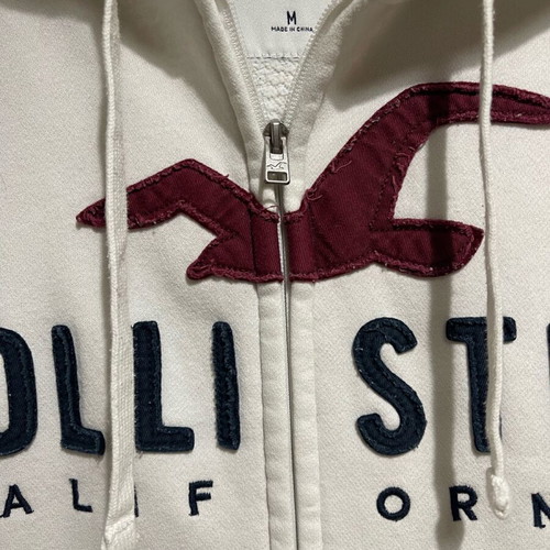Men’s cardigan Hollister άσπρο μέγεθος M σαν καινούργιο φορεμένο ελάχιστα