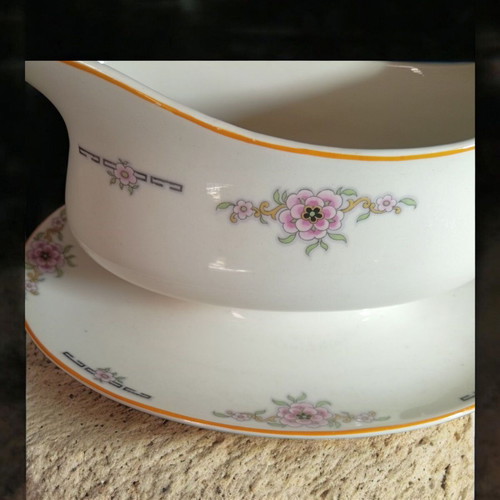 Antique Alfred Meakin England porcelain sauce boat 1907