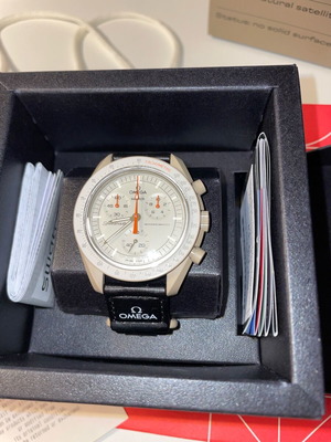 Swatch Omega Mission to Jupiter Moonswatch καινούργιο, μπεζ