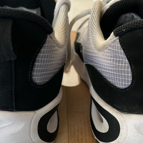 Nike Air Max Nova white athletic shoes size 40