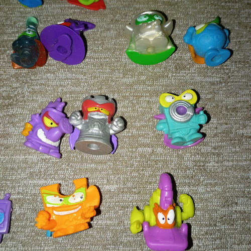 SuperZings / SuperThings collection of 33 mini figures