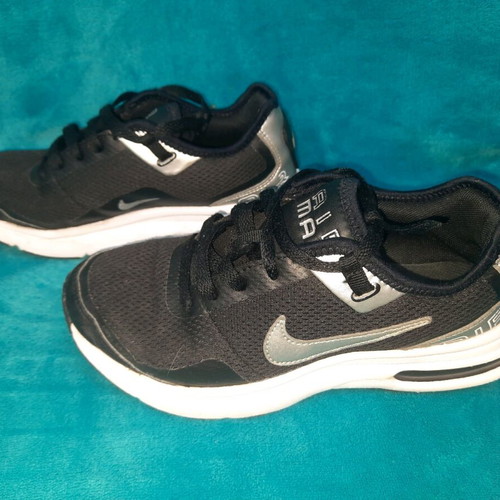 Nike sports shoes like new, size 35.5, black