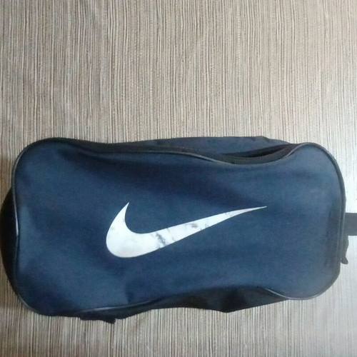 Valencia C.F. jersey large by Draps Center and Nike travel pouch like new